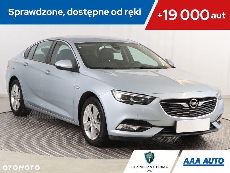Opel Insignia - 1