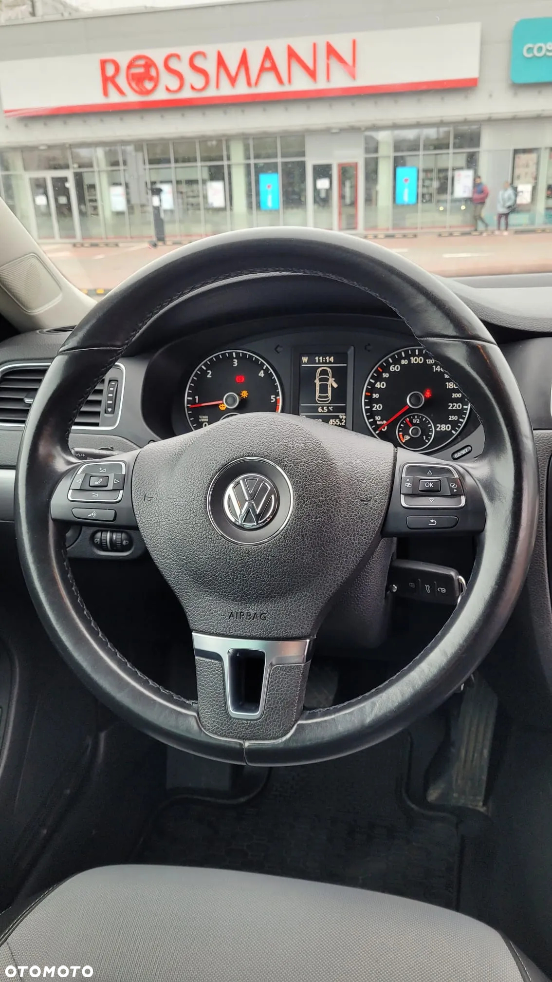 Volkswagen Jetta 1.6 TDI Highline - 10