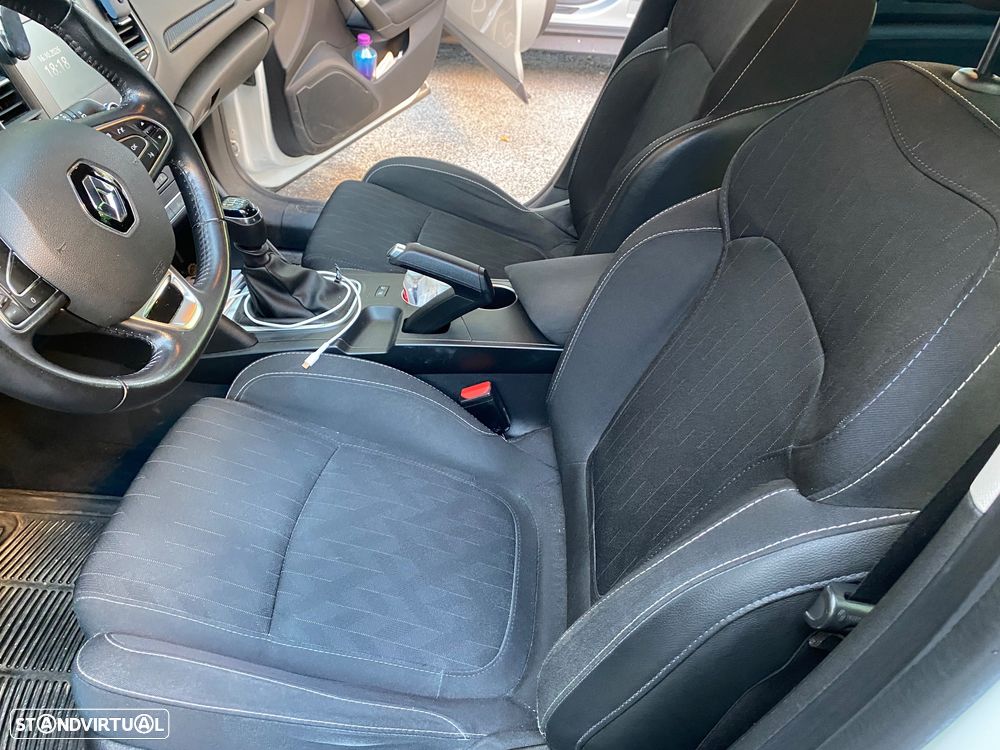 Renault Mégane Sport Tourer 1.3 TCe Intens - 10