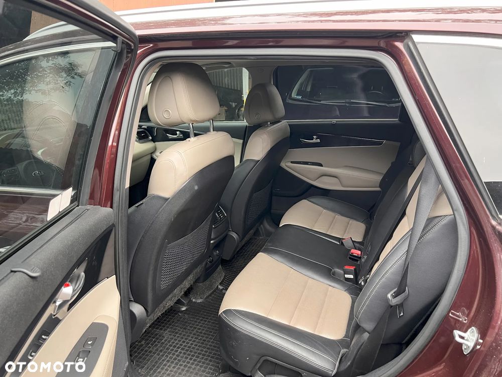 Kia Sorento 2.0 CRDI Business Line Plus - 6