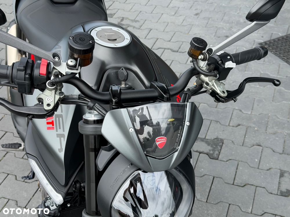 Ducati Monster - 21