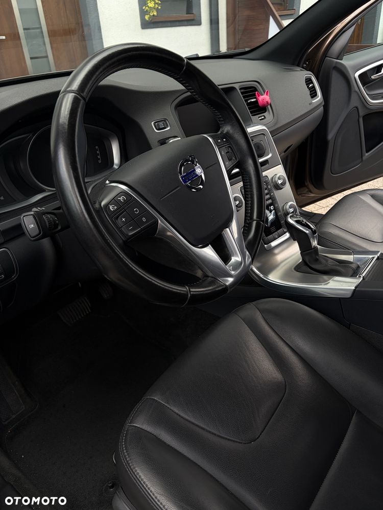 Volvo V60 Cross Country D4 Drive-E Summum - 17