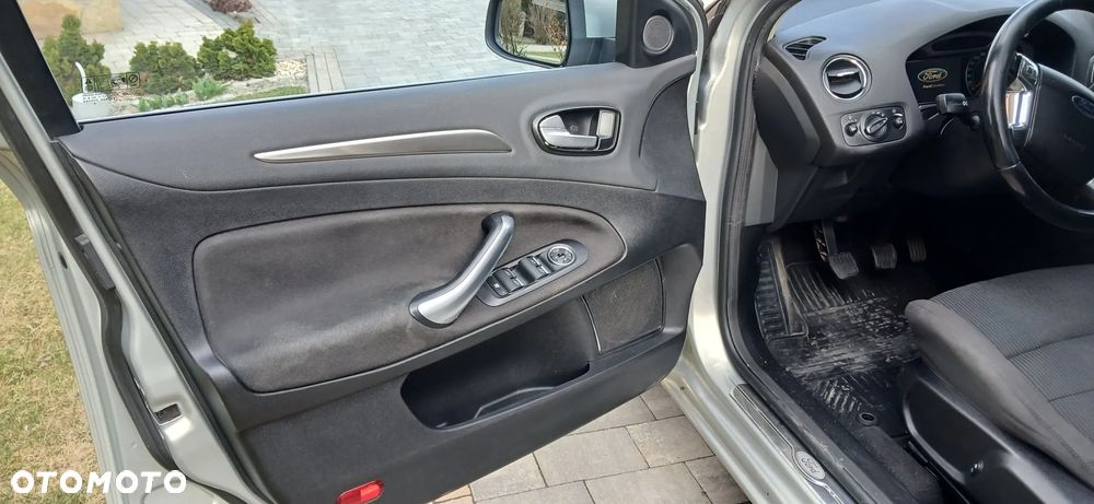Ford Mondeo 2.0 TDCi Titanium - 16