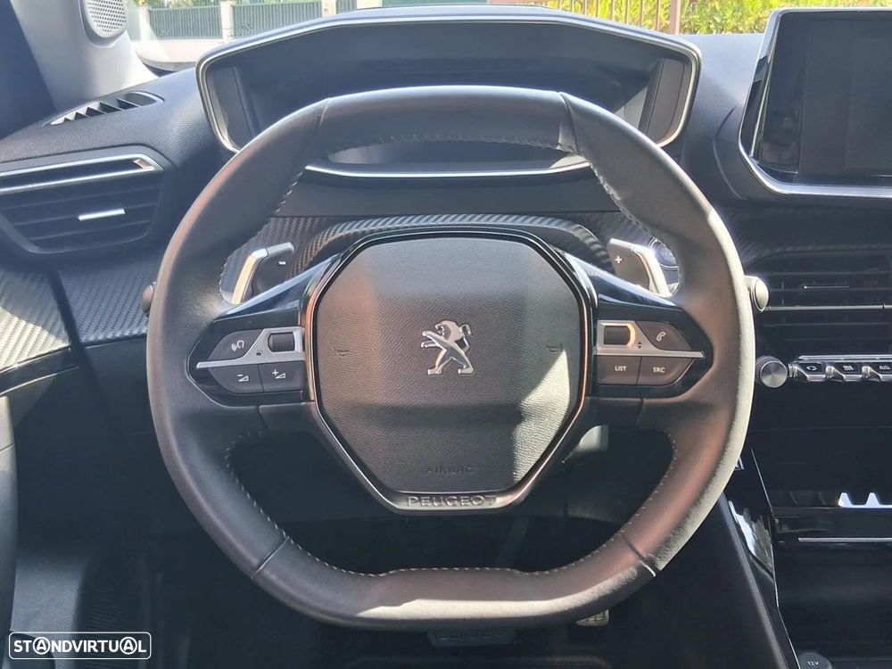 Peugeot 2008 1.2 PureTech Allure EAT8 - 36