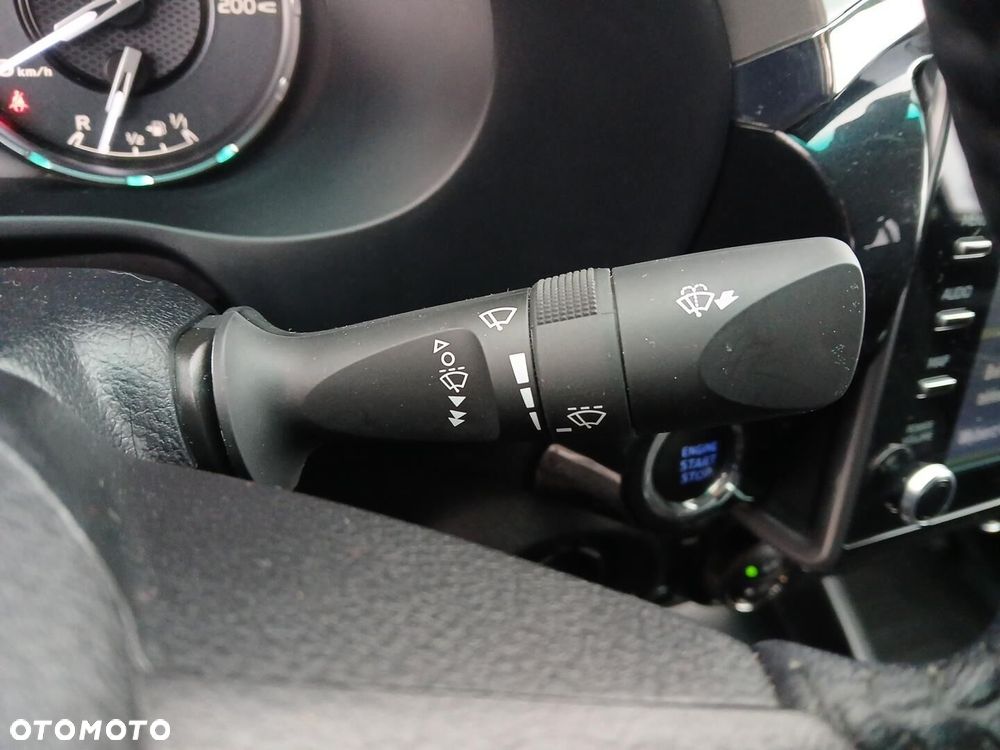 Toyota Hilux 2.8 D-4D Double Cab SR5 4x4 - 27