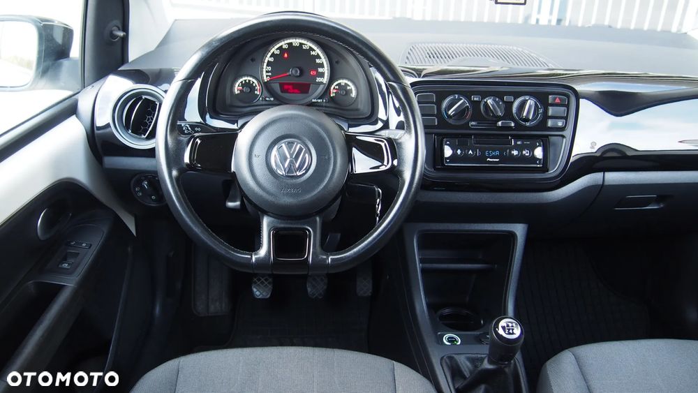 Volkswagen up! - 33