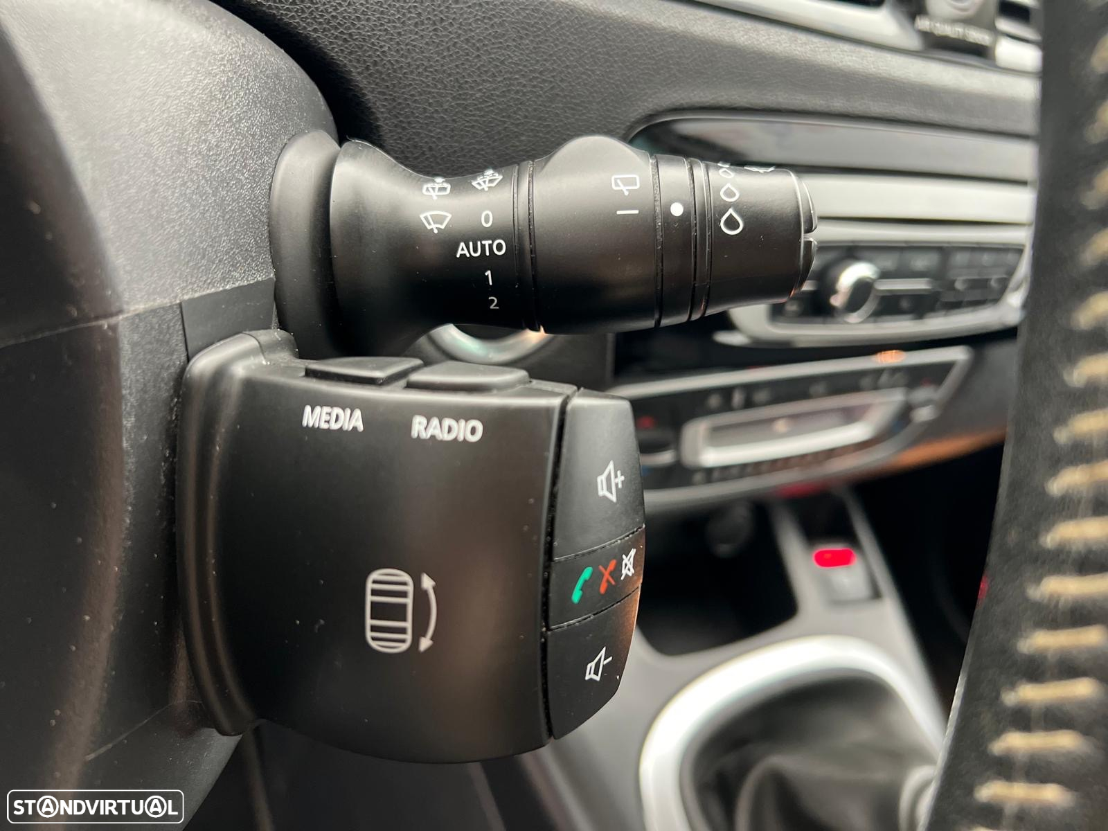 Renault Grand Scénic 1.5 dCi Bose Edition SS - 19