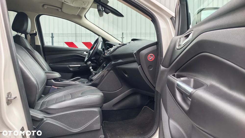 Ford Kuga - 30