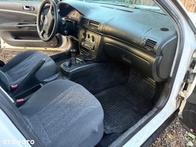 Volkswagen Passat 1.9 TDI - 17