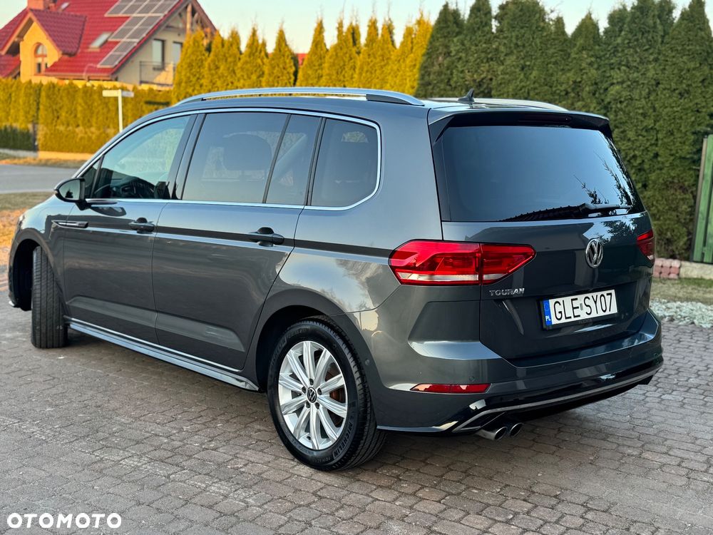 Volkswagen Touran - 4
