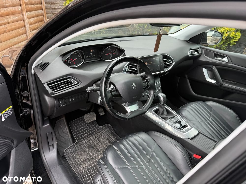 Peugeot 308 BlueHDi FAP 120 EAT6 Stop & Start Allure - 13