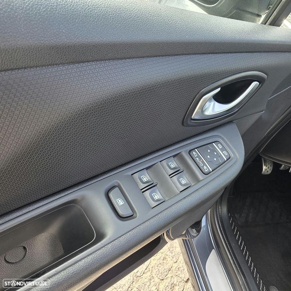 Renault Clio 1.2 TCe GT Line - 18