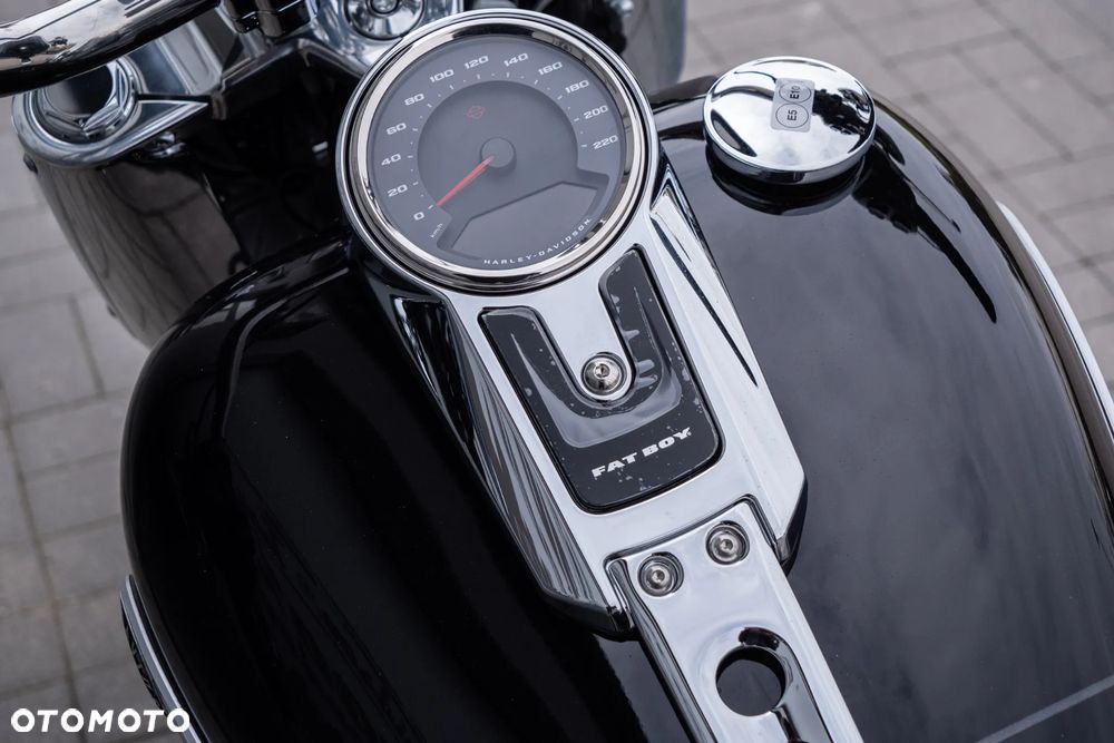 Harley-Davidson Softail Fat Boy - 23