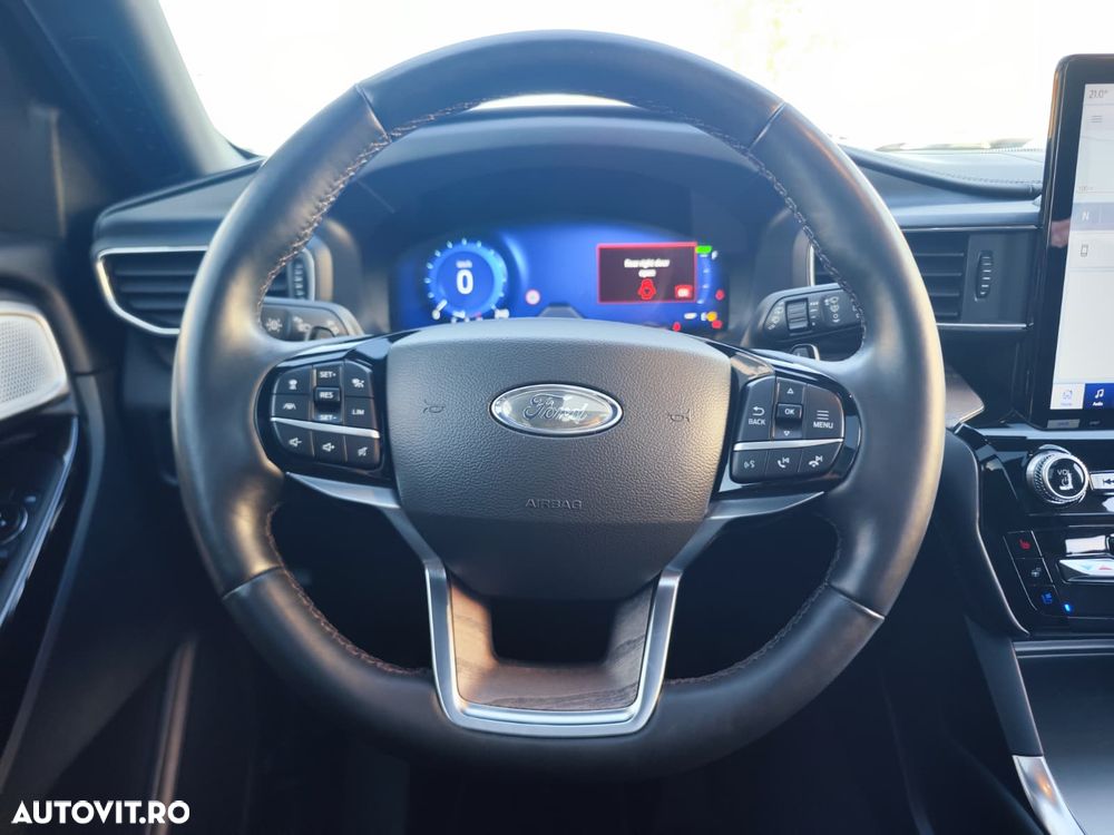 Ford Explorer 3.0 PHEV Platinum - 29