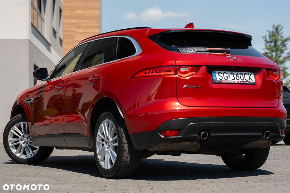 Jaguar F-Pace 25d AWD Prestige - 16