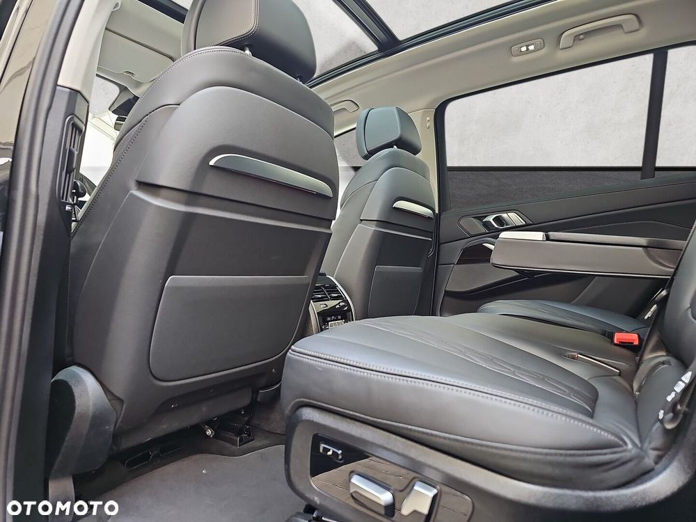 BMW X7 xDrive40d mHEV - 28