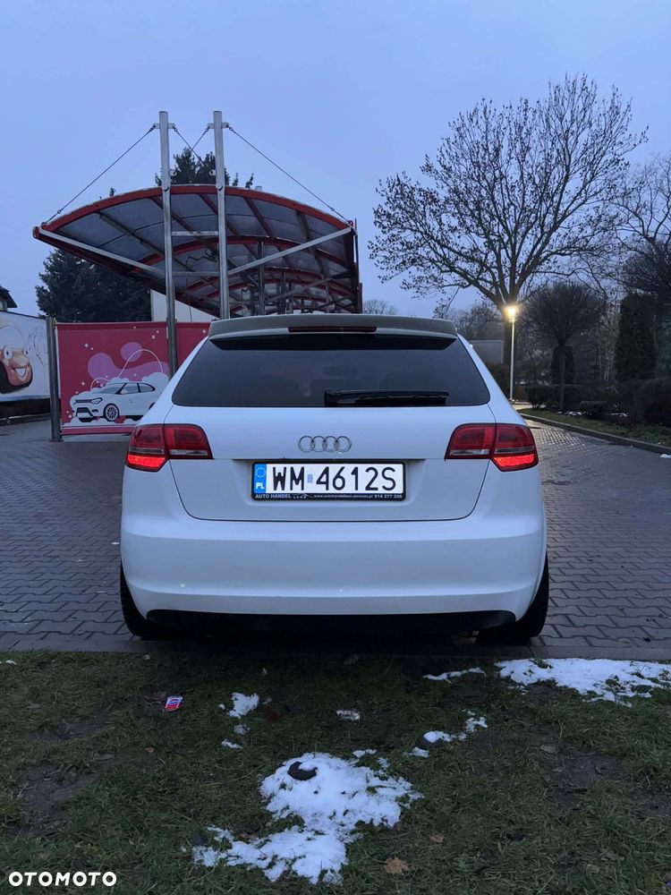 Audi A3 Sportback 1.4 TFSI Attraction - 4