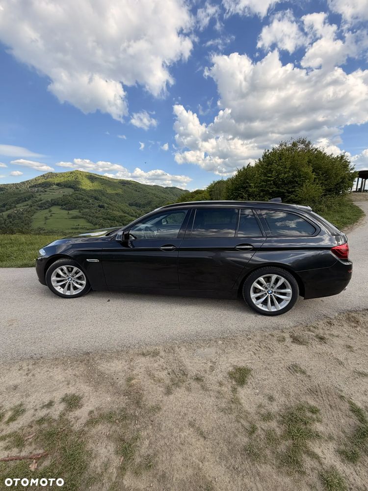 BMW Seria 5 520d xDrive - 5