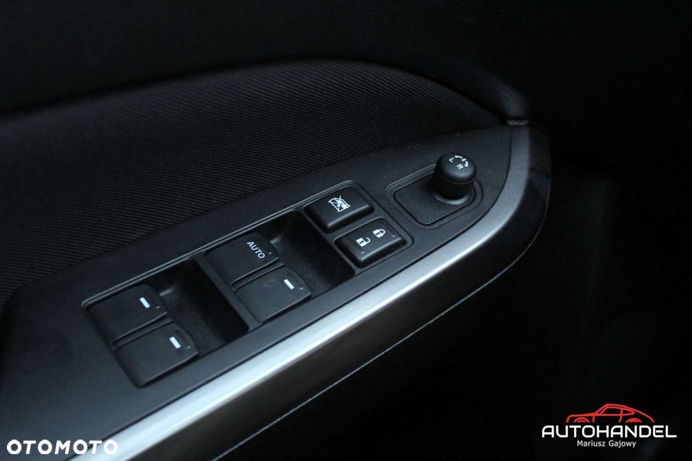 Suzuki Vitara - 10