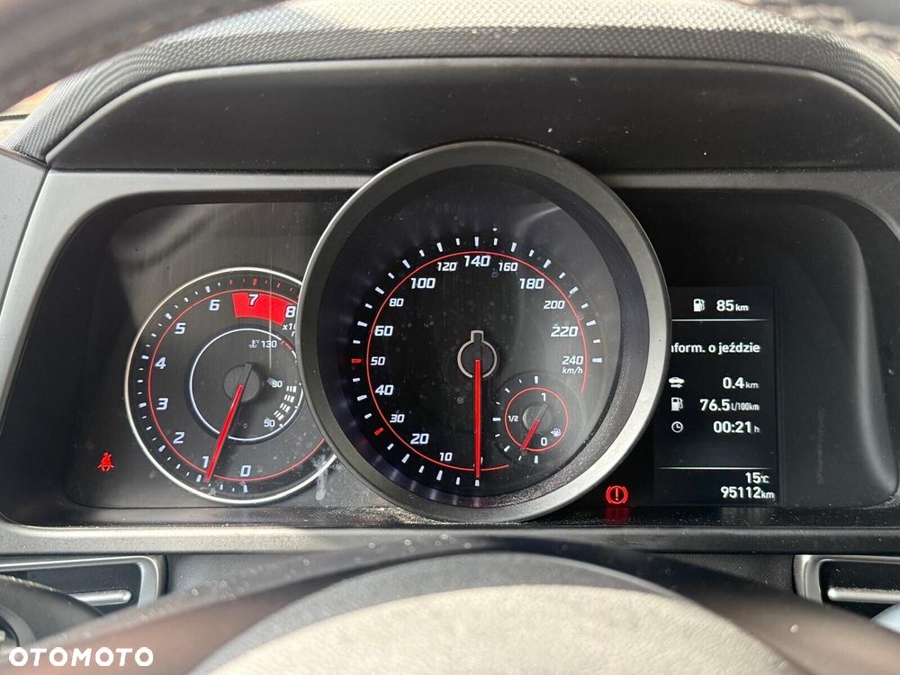 Hyundai Elantra - 15