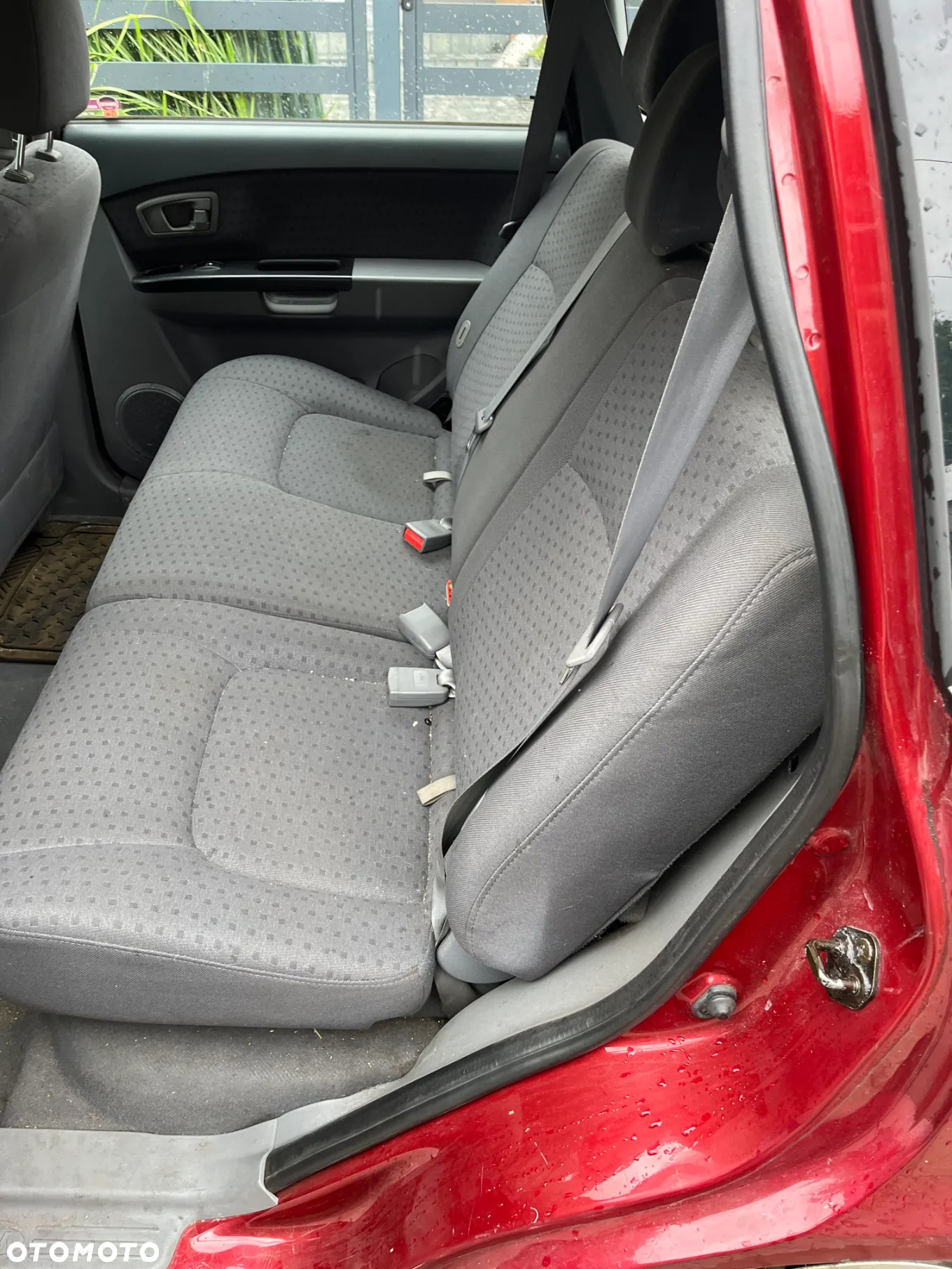 Kia Carens 2.0 CVVT LX - 9
