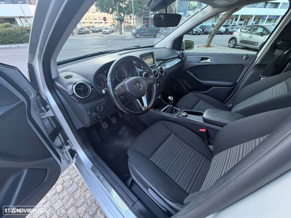 Mercedes-Benz B 180 CDI BlueEFFICIENCY - 28