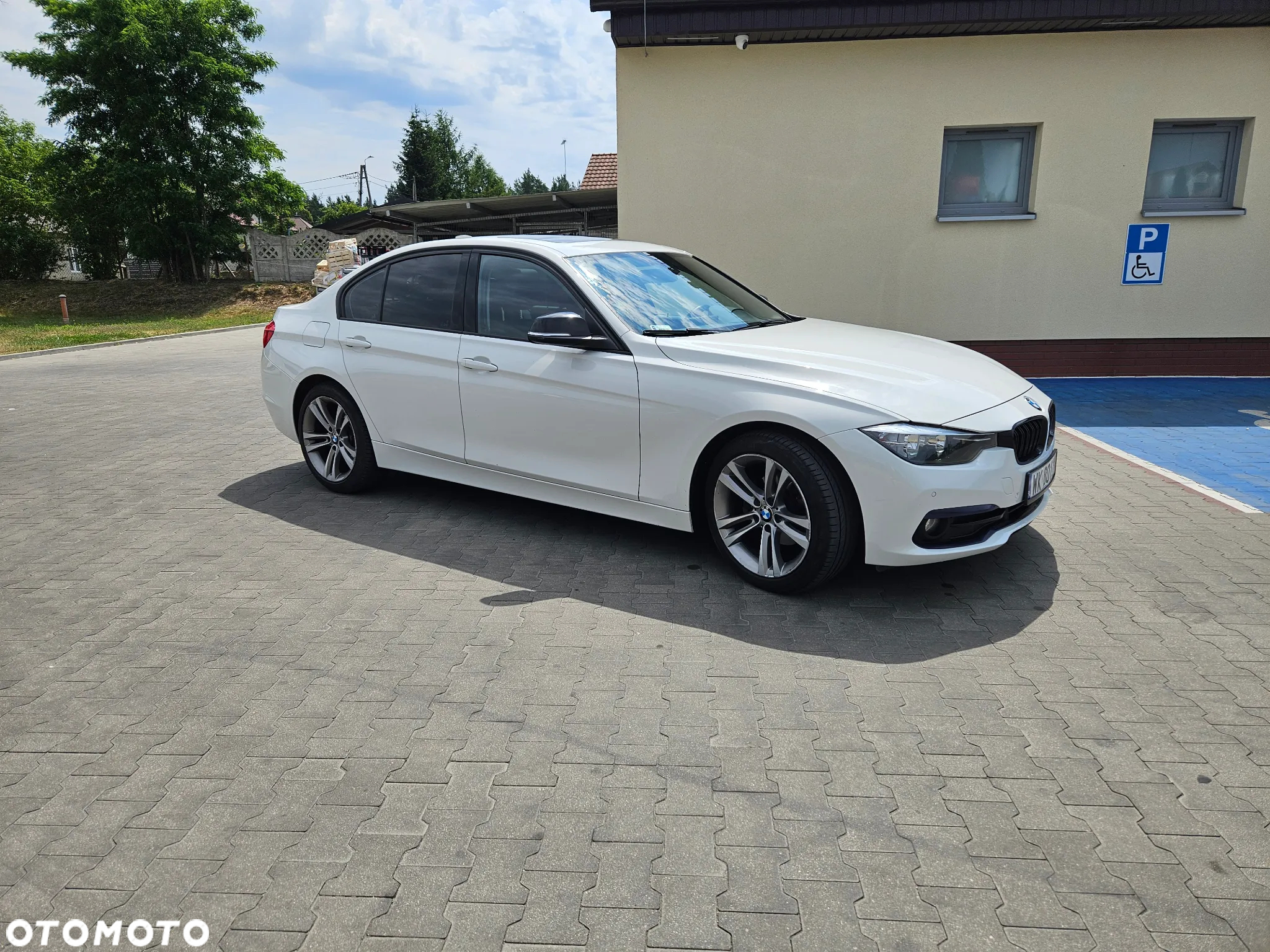 BMW Seria 3 320i xDrive Sport Line - 9