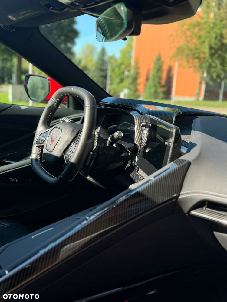 Chevrolet Corvette - 15