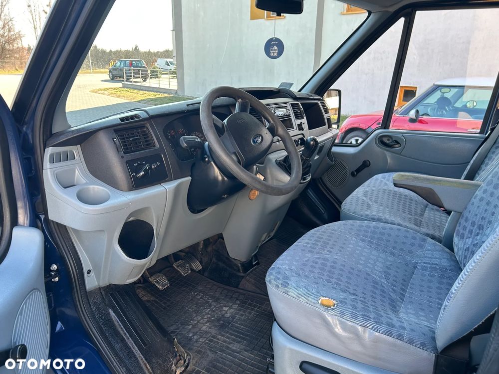 Ford Transit - 10