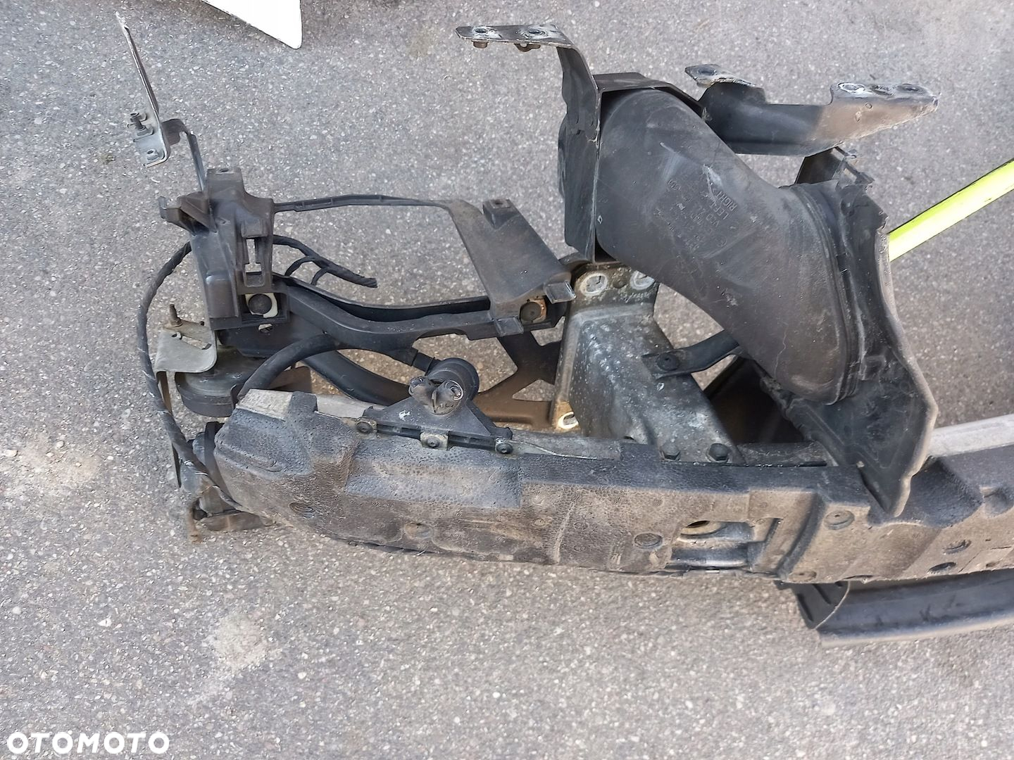 Wzmocnienie czołowe belka spryski BMW E60 E61 - 2