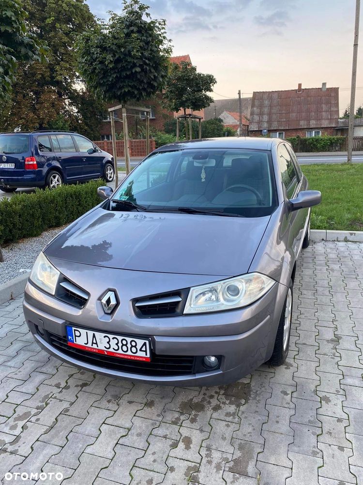 Renault Megane 1.6 16V Dynamique Euro5 - 1