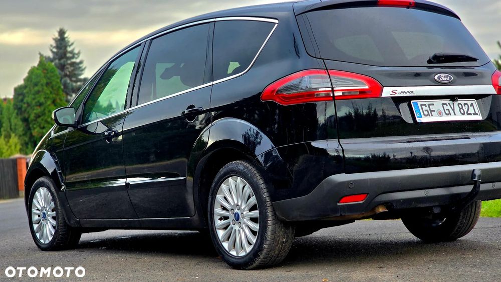 Ford S-Max - 13