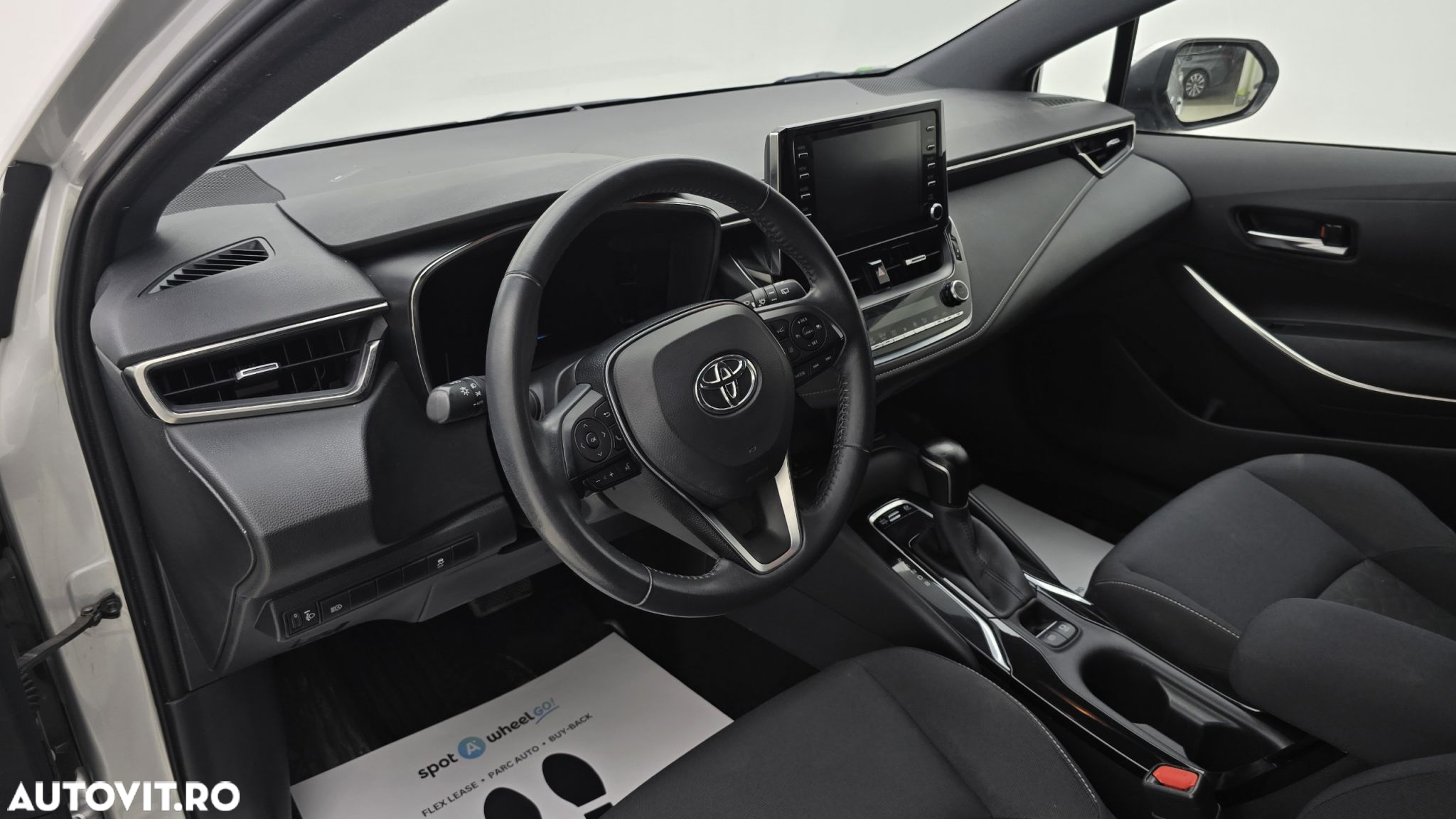 Toyota Corolla - 13