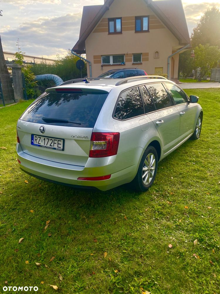 Skoda Octavia 1.6 TDI Active DSG - 6