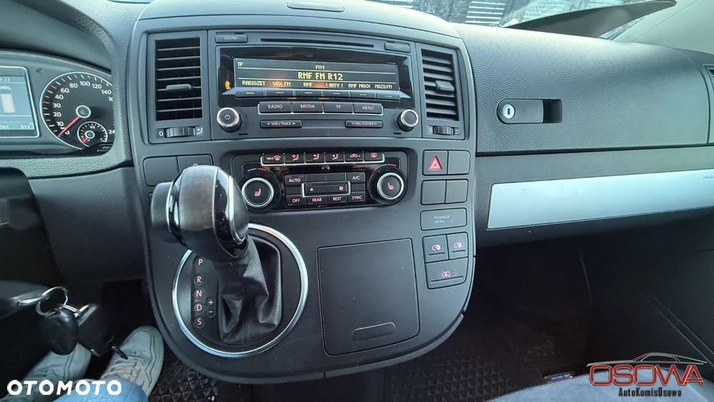 Volkswagen Multivan - 35