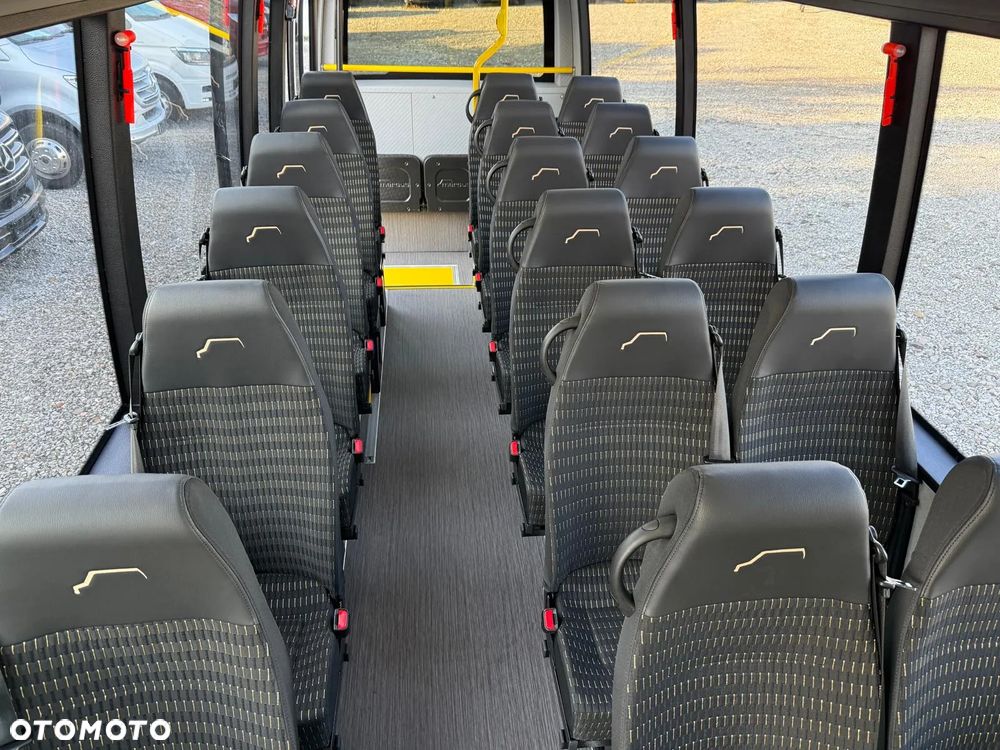 Mercedes-Benz Sprinter 519 - 18