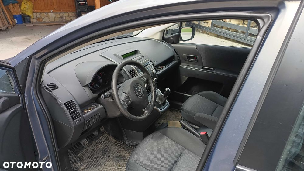 Mazda 5 - 7