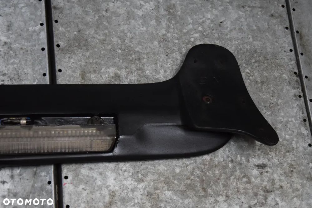 NISSAN NAVARA D22 SPOILER LOTKA TYŁ - 9