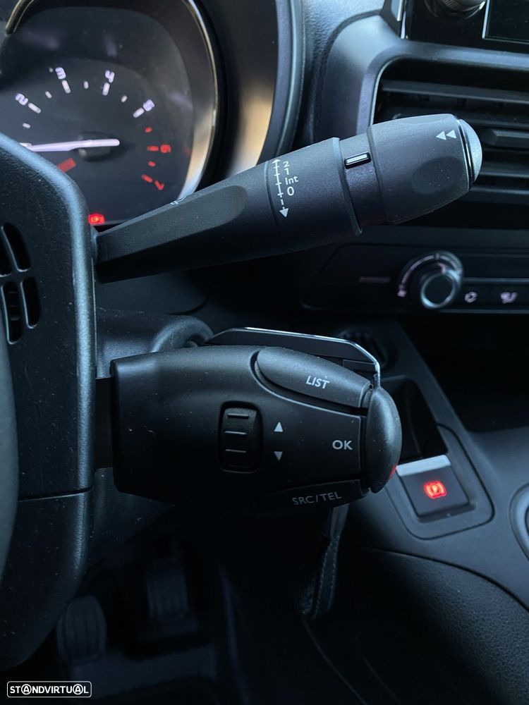Citroën Berlingo 1.5 BLUE-HDI ECRÃ 3 Lug. IVA - 13