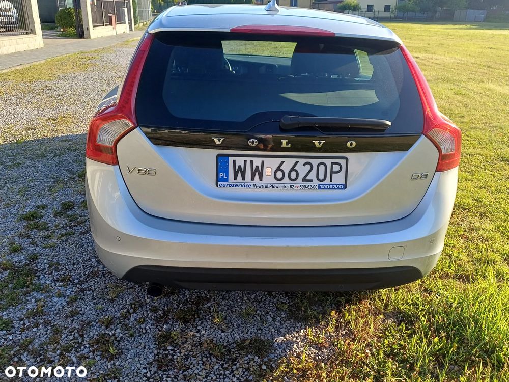 Volvo V60 D3 Geartronic Kinetic - 4