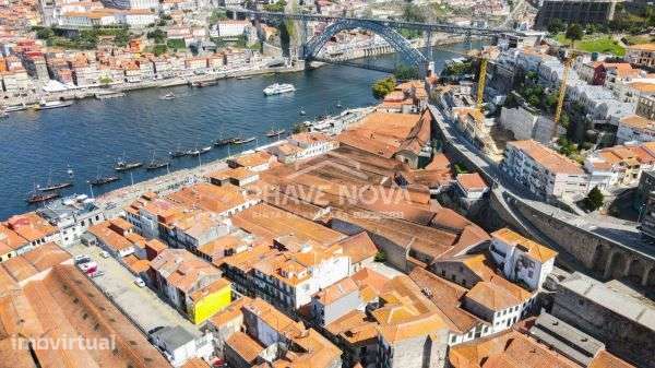Loja no Empreendimento Edifício Cândido dos Reis 107 - Cais de Gaia - Grande imagem: 2/5