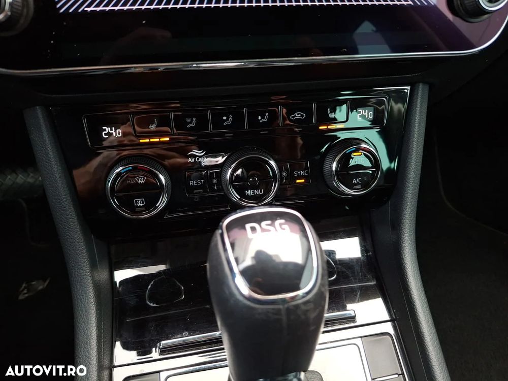 Skoda Superb 2.0 TDI DSG Style - 32