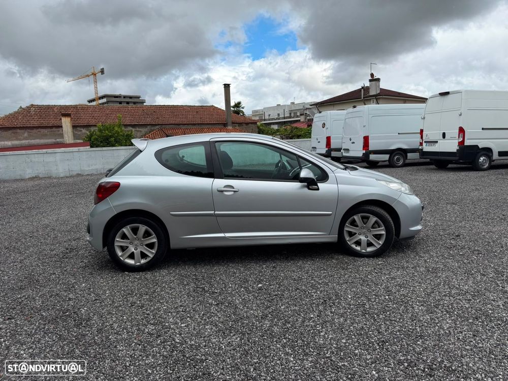 Peugeot 207 1.6 HDi Sport - 12