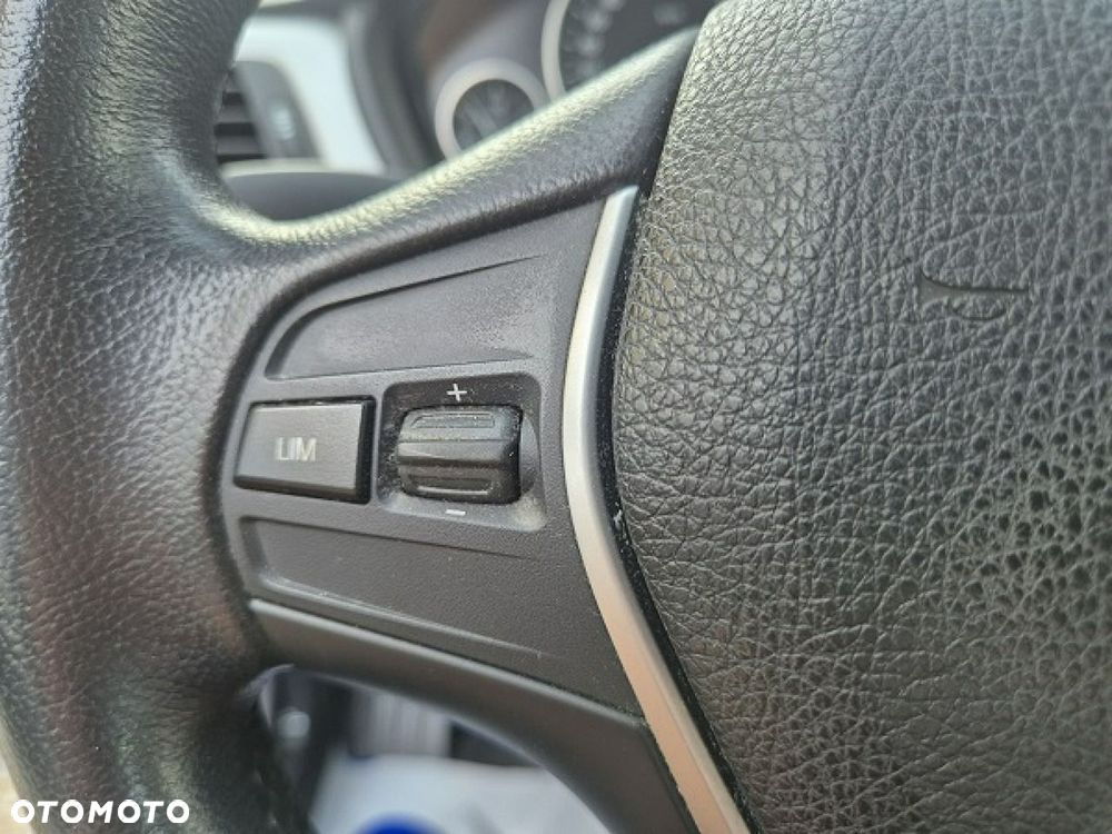 BMW Seria 3 - 26
