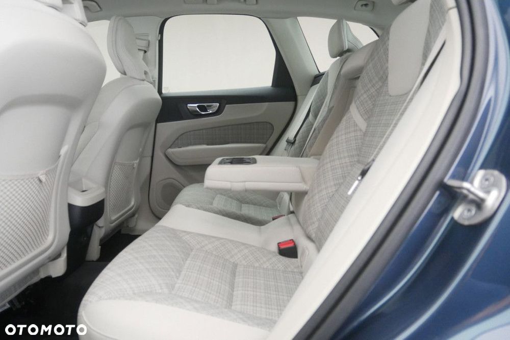 Volvo XC 60 B5 B AWD Core - 15