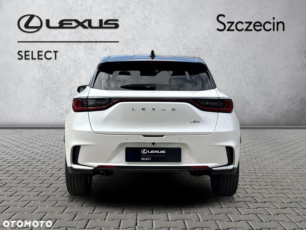 Lexus LBX 1.5 Hybrid Emotion - 4