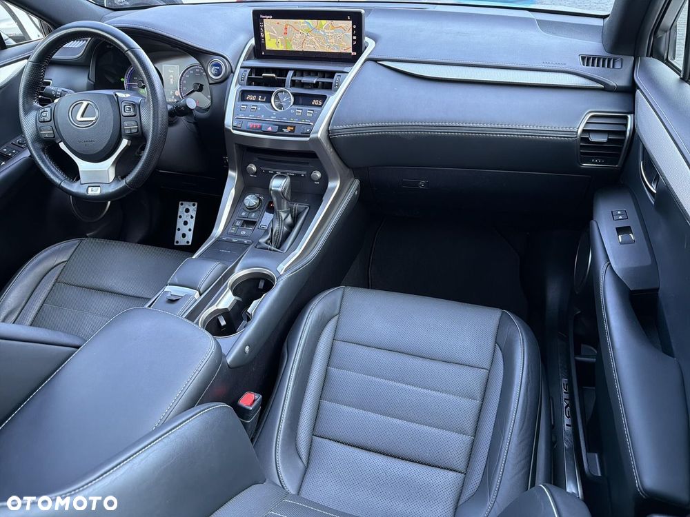 Lexus NX 300h F Sport AWD - 21