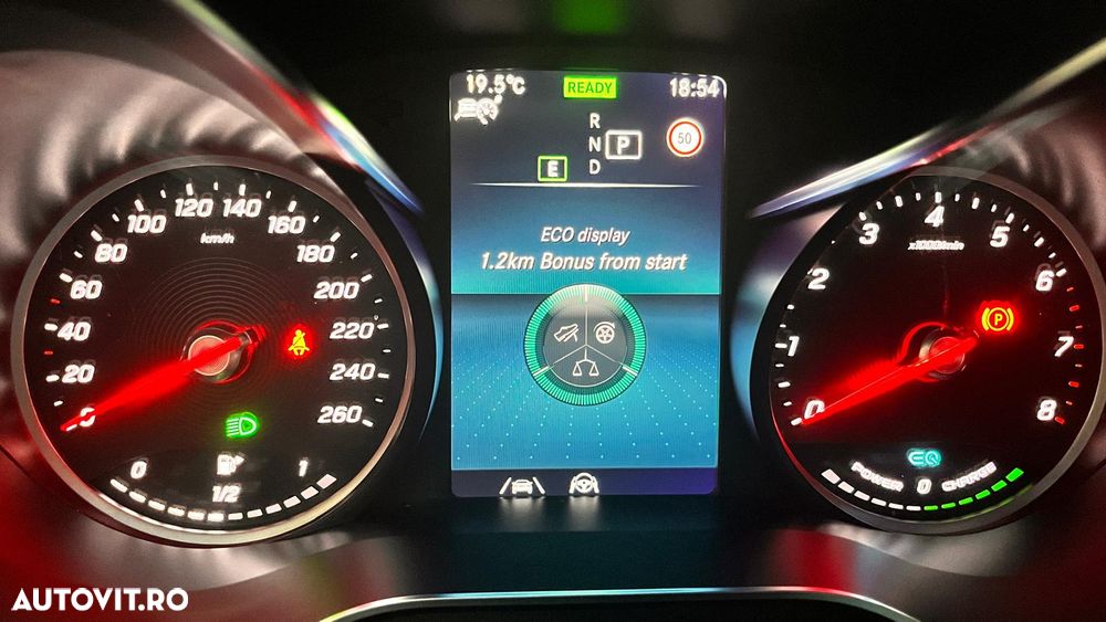 Mercedes-Benz GLC 200 4MATIC 9G-TRONIC AMG Line - 22