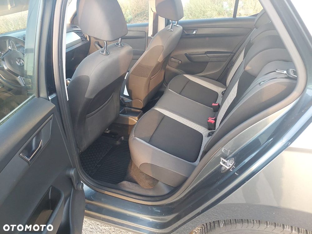 Skoda Fabia 1.0 TSI Ambition - 10
