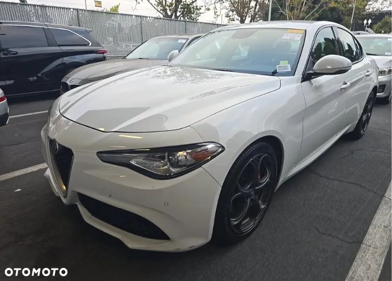 Alfa Romeo Giulia 2.0 Turbo TI Q4 - 1